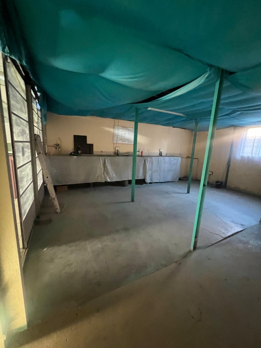 To Let commercial Property for Rent in Klerksdorp Industrial North West